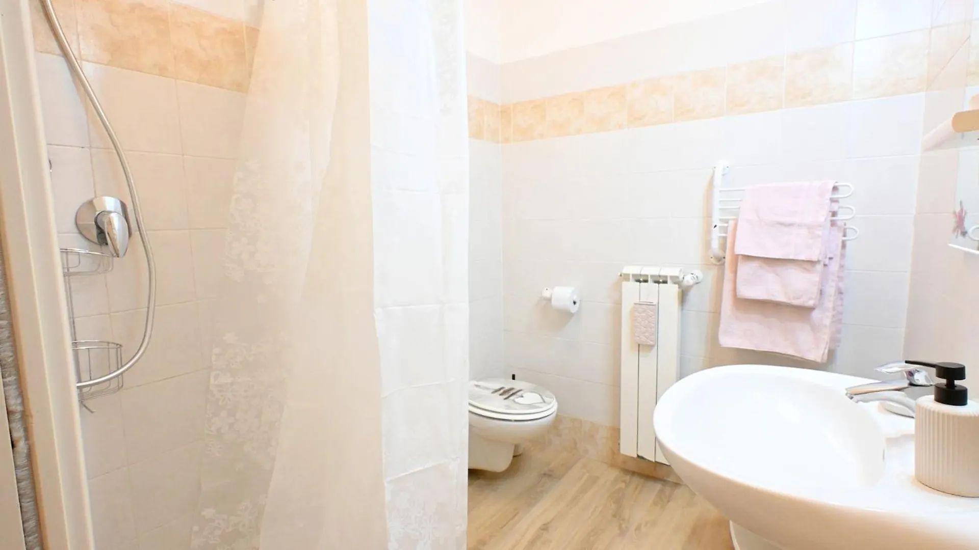 Bed & Breakfast Toscana Da Amare Cecina